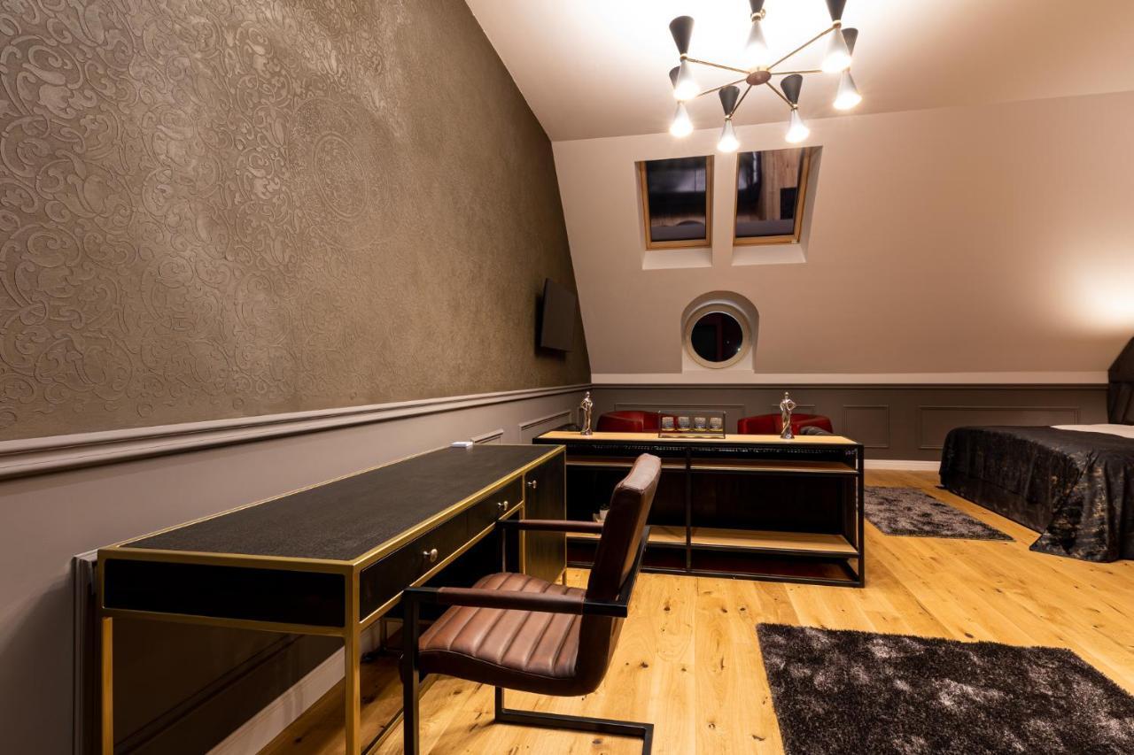 Boutique Hotel Cocosul De Aur Târgu-Mureş 外观 照片