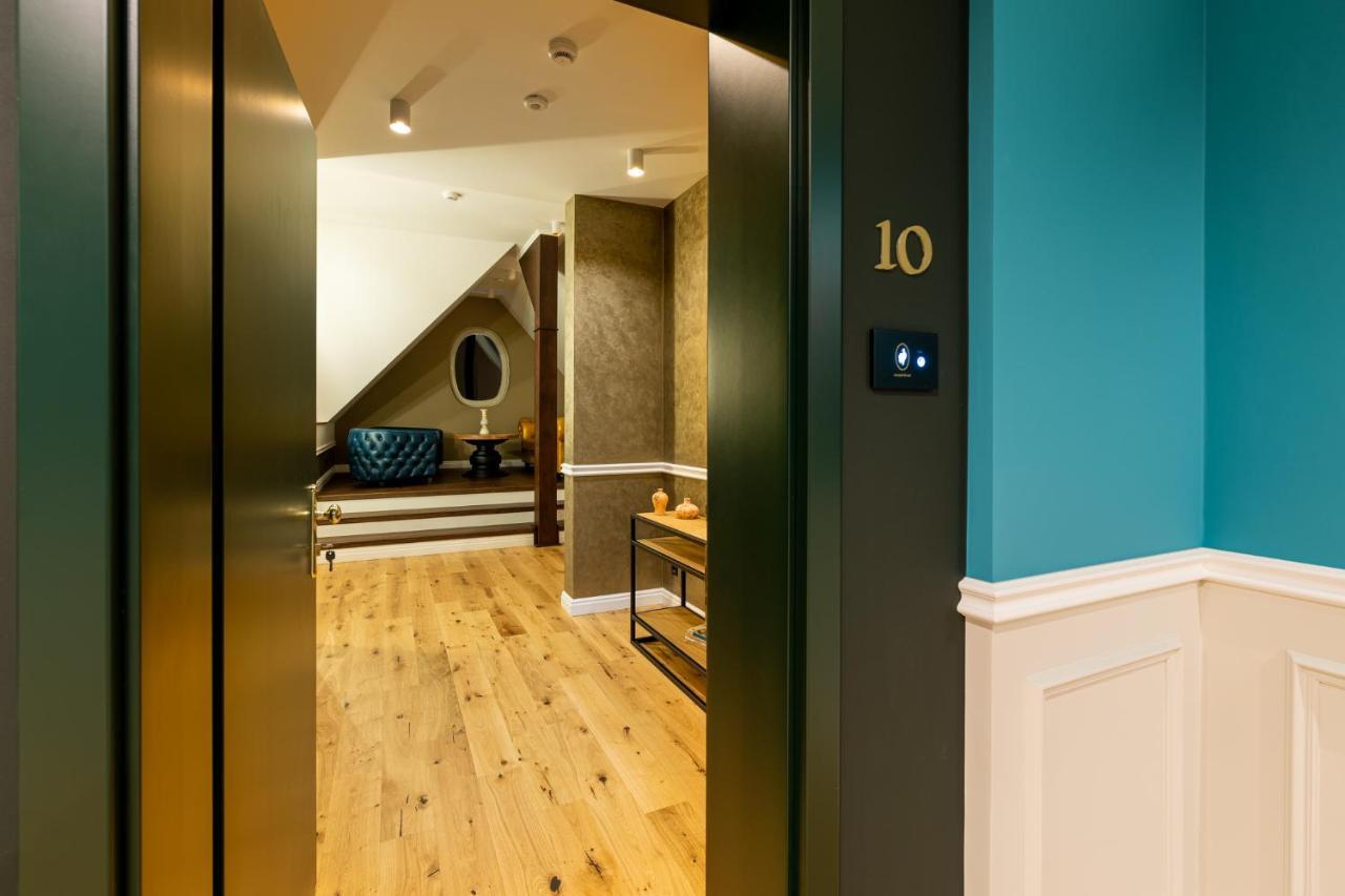 Boutique Hotel Cocosul De Aur Târgu-Mureş 外观 照片