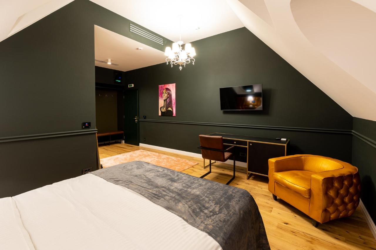 Boutique Hotel Cocosul De Aur Târgu-Mureş 外观 照片