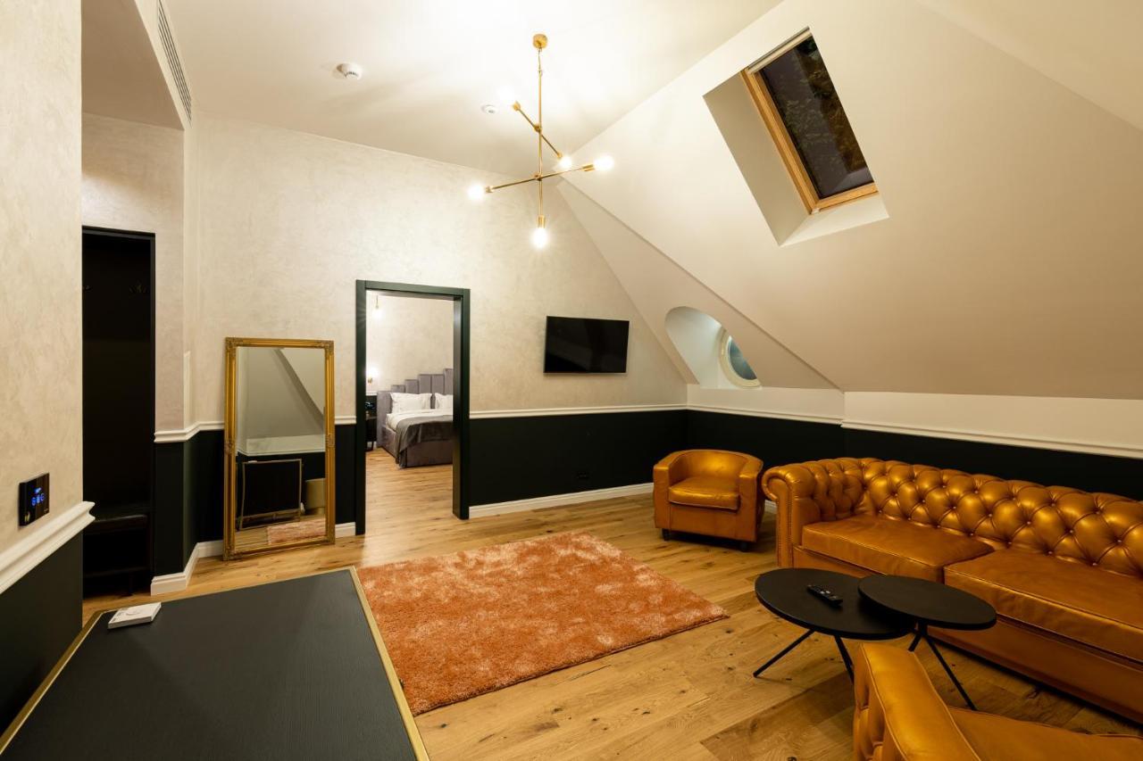 Boutique Hotel Cocosul De Aur Târgu-Mureş 外观 照片