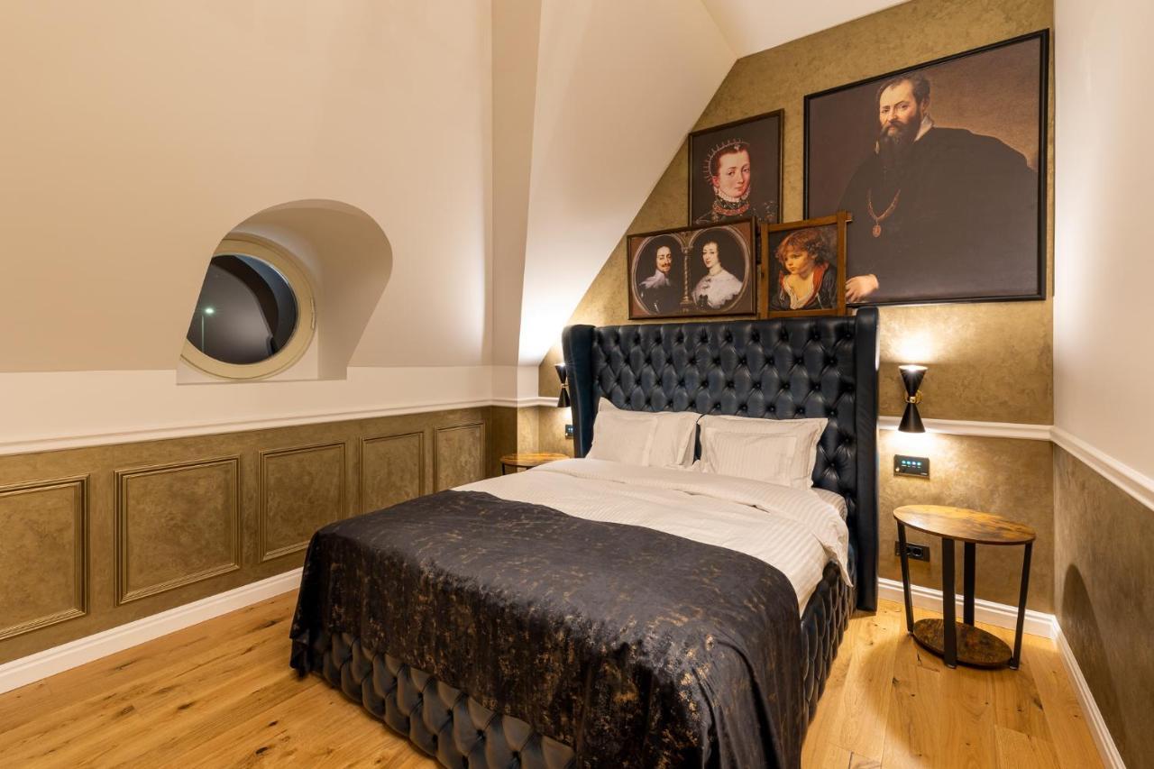 Boutique Hotel Cocosul De Aur Târgu-Mureş 外观 照片
